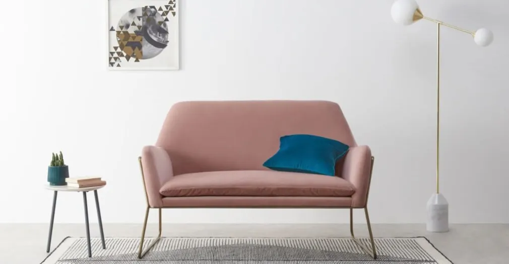 Frame Loveseat – Rosa