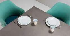 Juego de 2 sillas de comedor carver de respaldo alto Lule – Azul mineral y verde esmeralda