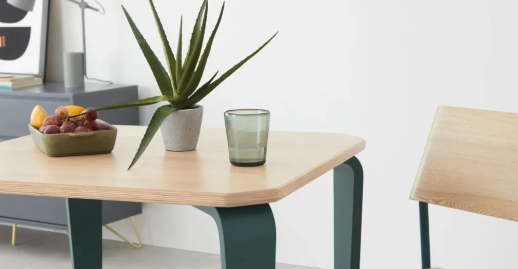 Mesa de Comedor Compacta Alma – Azul Cerceta y Fresno