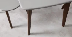 Mesa de Comedor Cuadrada Fjord – Roble Oscuro y Gris