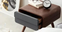 Mesa de noche Esme – Fresno oscuro y gris